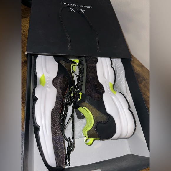 Armani Exchange Sneakers Size 9 - Picture 6 of 8